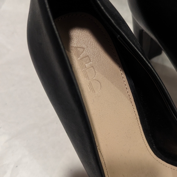 Black Aldo Block Heels - Picture 2 of 3